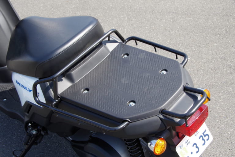 ホンダ ベンリィe:I|リヤキャリア|ホンダ ベンリィe:I/プロ〈いま国内で買える新型バイクカタログ|原付一種 新基準原付(125-50cc)〉【2026最新版】
