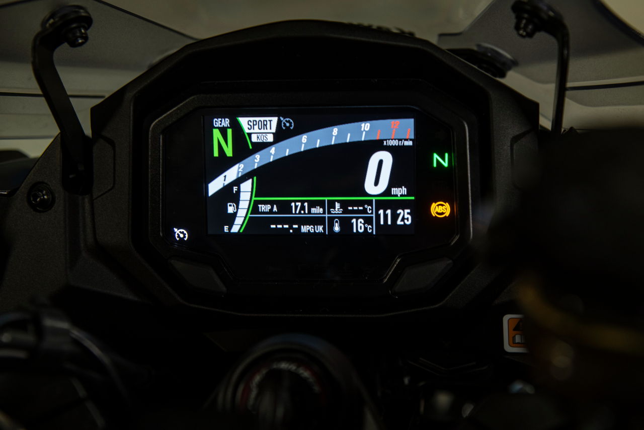 カワサキ ニンジャ1000SX 欧州仕様|いわば快適なスーパーバイク、カワサキ2020年型「ニンジャ1000SX」試乗インプレッション