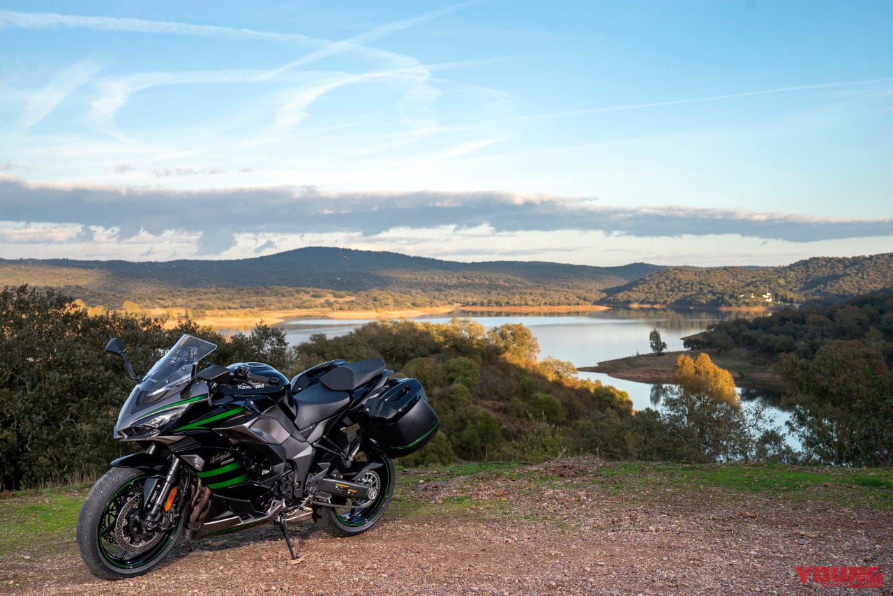 カワサキ ニンジャ1000SX 欧州仕様|いわば快適なスーパーバイク、カワサキ2020年型「ニンジャ1000SX」試乗インプレッション