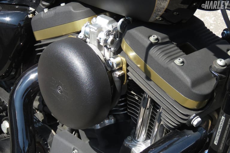 ハーレーダビッドソンXL883R S&Fモーターサイクルカスタム|ハーレー スポーツスター883Rカスタム【軽快なフットワークとシャープなルックス】