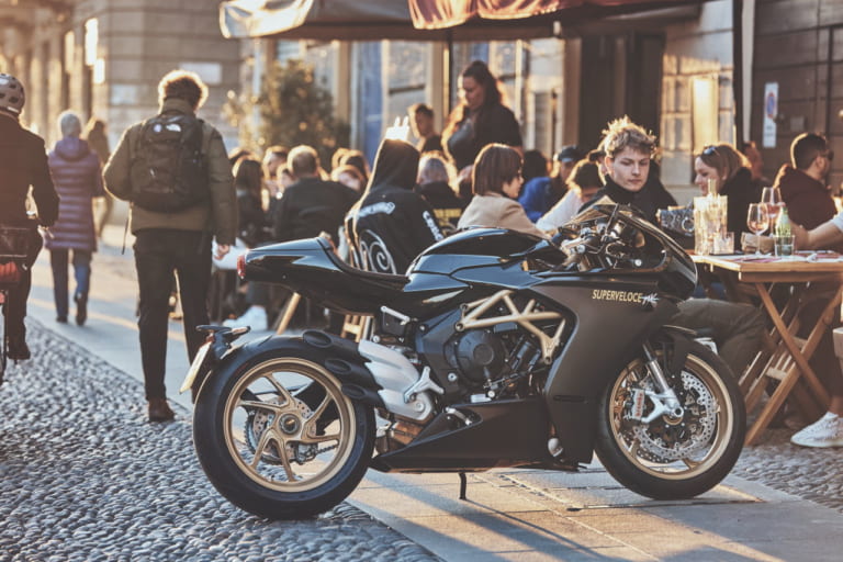 MV AGUSTA SUPERVELOCE 800 HEADLIGHT RING – MV AGUSTA SHOP