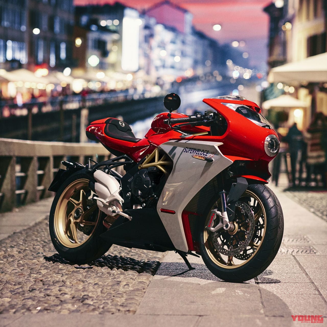 MVアグスタ スーパーベローチェ800|工場再稼働のMVアグスタが「スーパーベローチェ800」に追加カラーを発表! 新鮮な黒と伝統の赤×銀