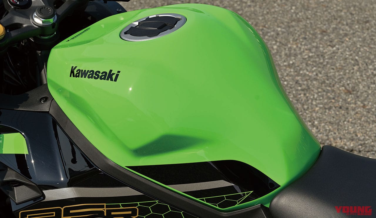 カワサキ ニンジャZX-25R|’20カワサキ ニンジャZX-25R市販予定車 実物チェック【正式発表までもう少し】