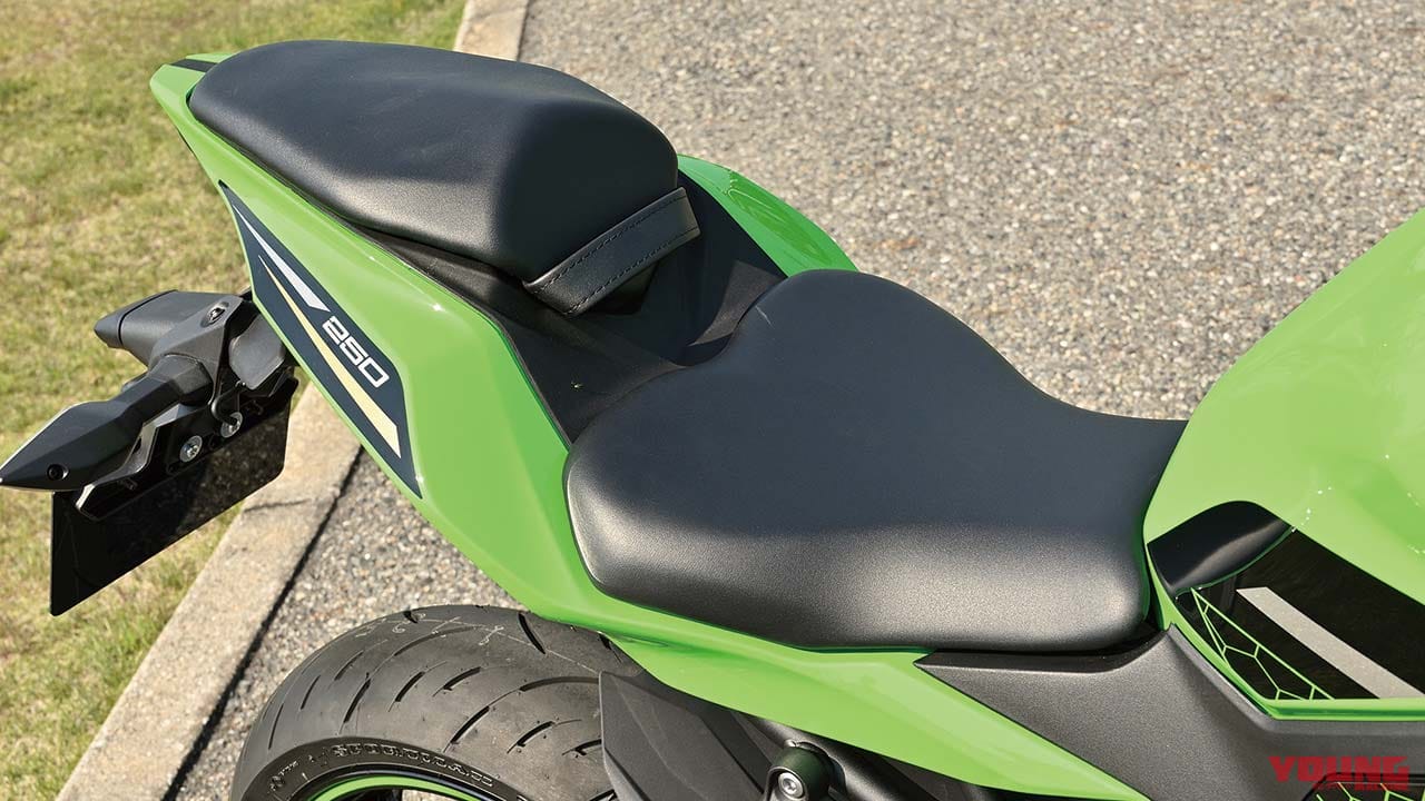 カワサキ ニンジャZX-25R|’20カワサキ ニンジャZX-25R市販予定車 実物チェック【正式発表までもう少し】