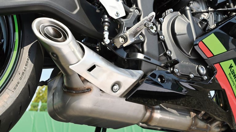 カワサキ ニンジャZX-25R|’20カワサキ ニンジャZX-25R市販予定車 実物チェック【正式発表までもう少し】