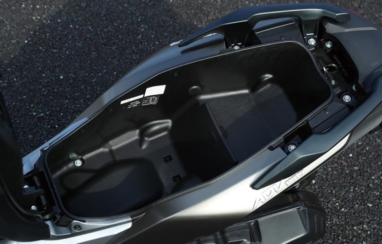 ホンダ ADV150|岡崎静夏の’20ホンダADV150試乗インプレ【これぞスクーターの新基準】後編