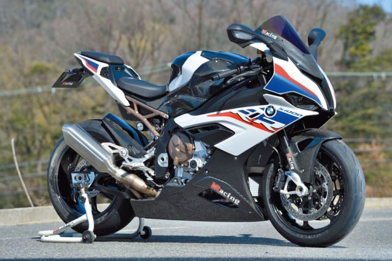 マジカルレーシングBMW S1000RRカスタム|’19 BMW S1000RRマジカルレーシングカスタム【カーボンボディパーツ装着】
