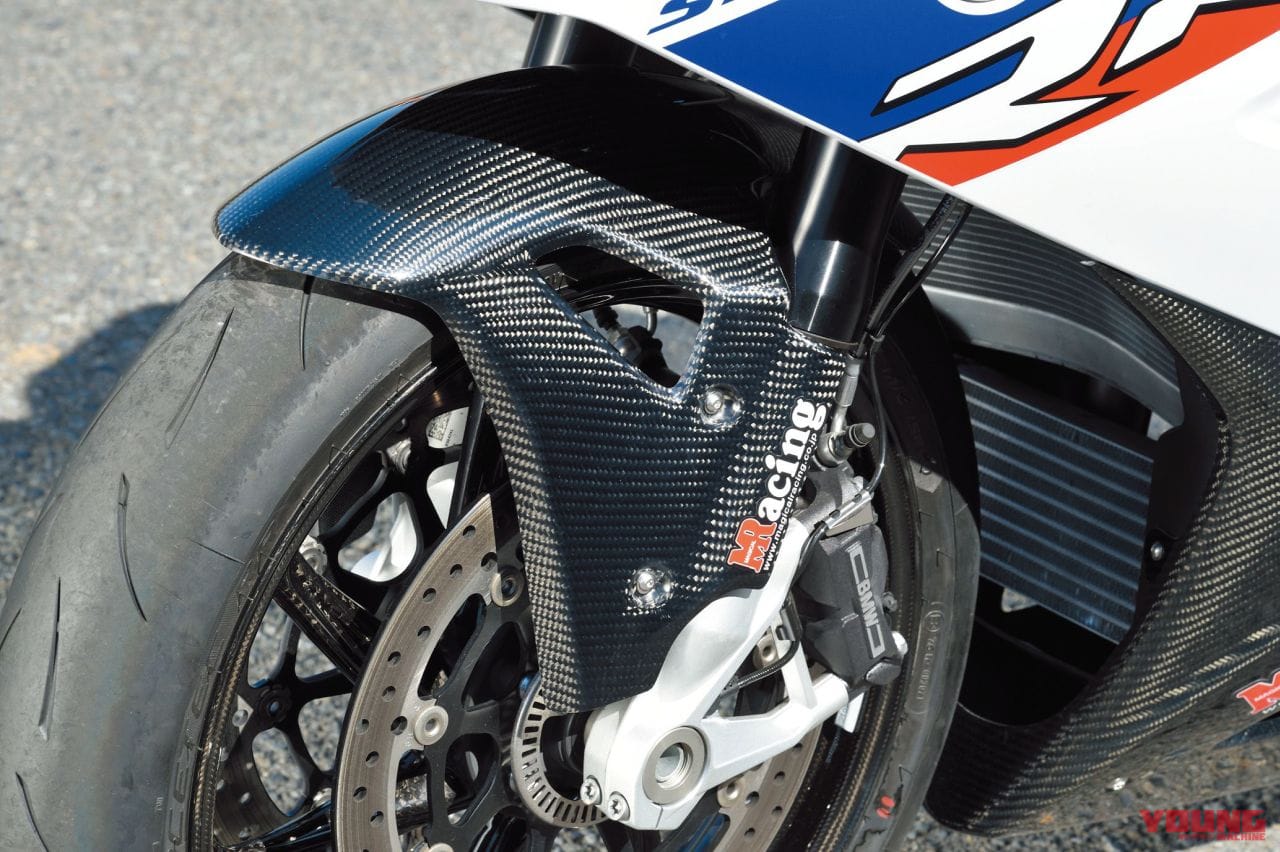 マジカルレーシングBMW S1000RRカスタム|’19 BMW S1000RRマジカルレーシングカスタム【カーボンボディパーツ装着】