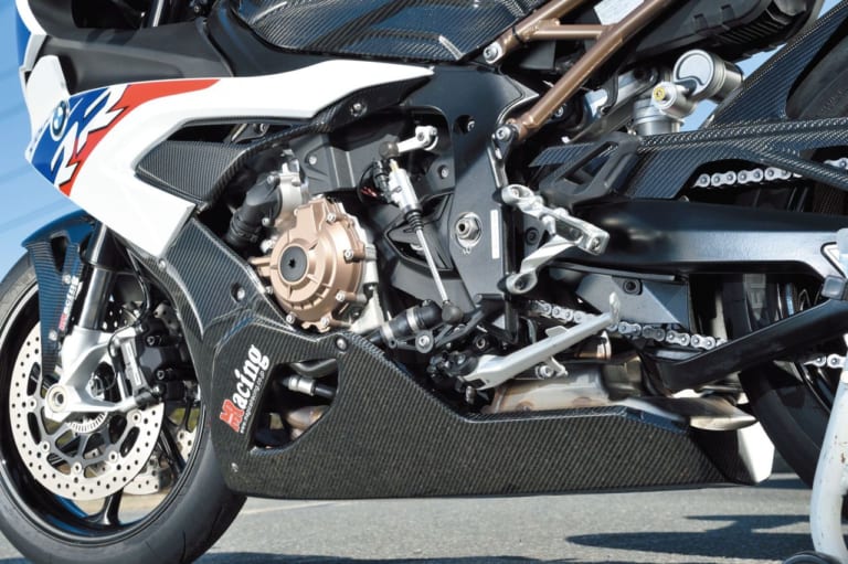 マジカルレーシングBMW S1000RRカスタム|’19 BMW S1000RRマジカルレーシングカスタム【カーボンボディパーツ装着】