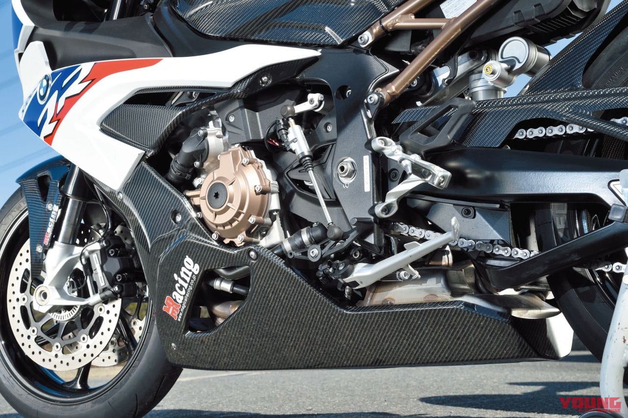 マジカルレーシングBMW S1000RRカスタム|’19 BMW S1000RRマジカルレーシングカスタム【カーボンボディパーツ装着】