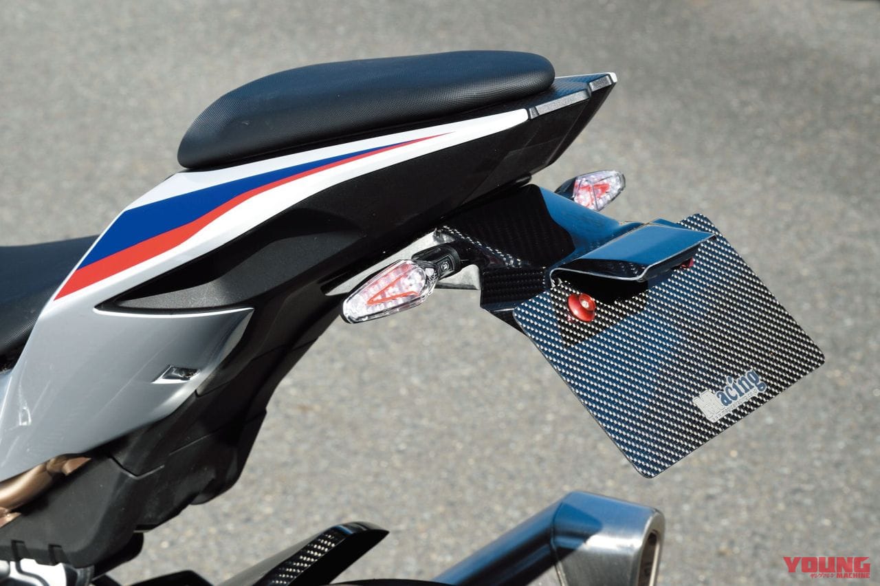 マジカルレーシングBMW S1000RRカスタム|’19 BMW S1000RRマジカルレーシングカスタム【カーボンボディパーツ装着】