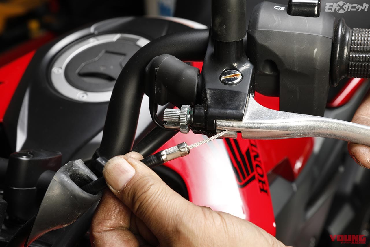 ケーブルの脱着方法|高年式車や新車でも高品質ケミカルのオイル交換&グリースアップを【スーパーゾイル】