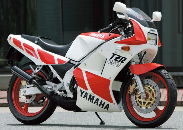 ヤマハTZR250|時代を拓いた革新のエポックマシン:ヤマハTZR250/R【レプリカブームの火付け役】