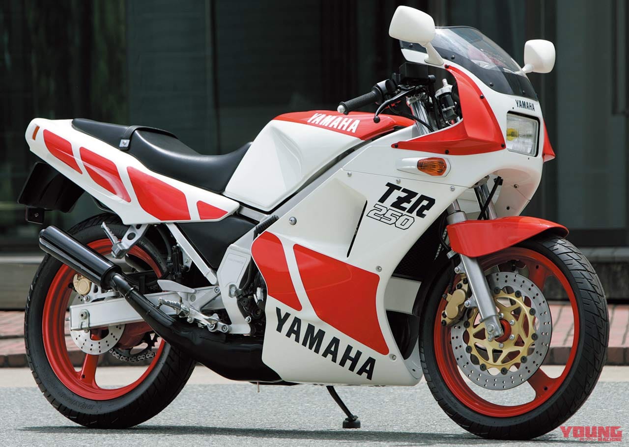 時代を拓いた革新のエポックマシン ヤマハtzr250 R レプリカブームの火付け役 Webヤングマシン 新車バイクニュース 時代を拓いた革新のエポックマシン ヤマハtzr250 R レプリカブームの火付け役 Webヤングマシン 新車バイクニュース