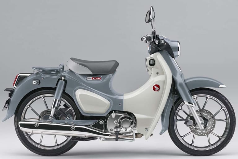 ホンダ スーパーカブC125の新色ブラックが本日7/31発売【人気の原付二