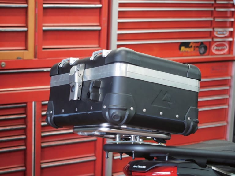 ホンダADV150ラリーカスタム|「ADV150ラリー」カスタムプロジェクト#2【トップケース取り付けステー制作開始】