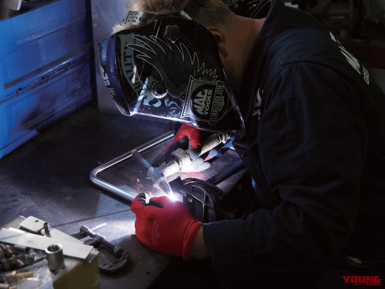 ホンダADV150ラリーカスタム|「ADV150ラリー」カスタムプロジェクト#2【トップケース取り付けステー制作開始】