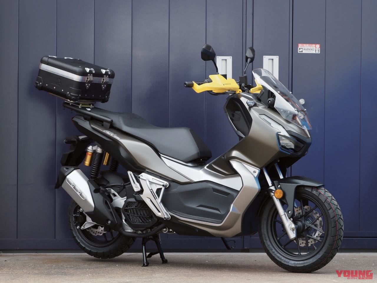 ホンダADV150ラリーカスタム|「ADV150ラリー」カスタムプロジェクト#2【トップケース取り付けステー制作開始】