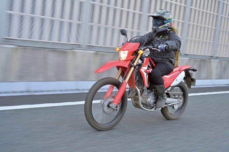 KLX230／CRF250L／セロー250FE徹底比較【#2/6 高速＆市街地走行】 | WEBヤングマシン｜最新バイク情報