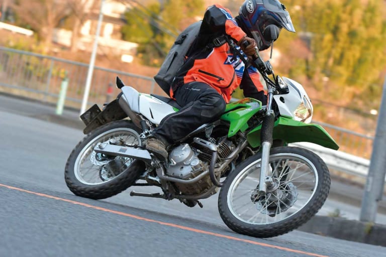 KLX230／CRF250L／セロー250FE徹底比較【#2/6 高速＆市街地走行】 | WEBヤングマシン｜最新バイク情報