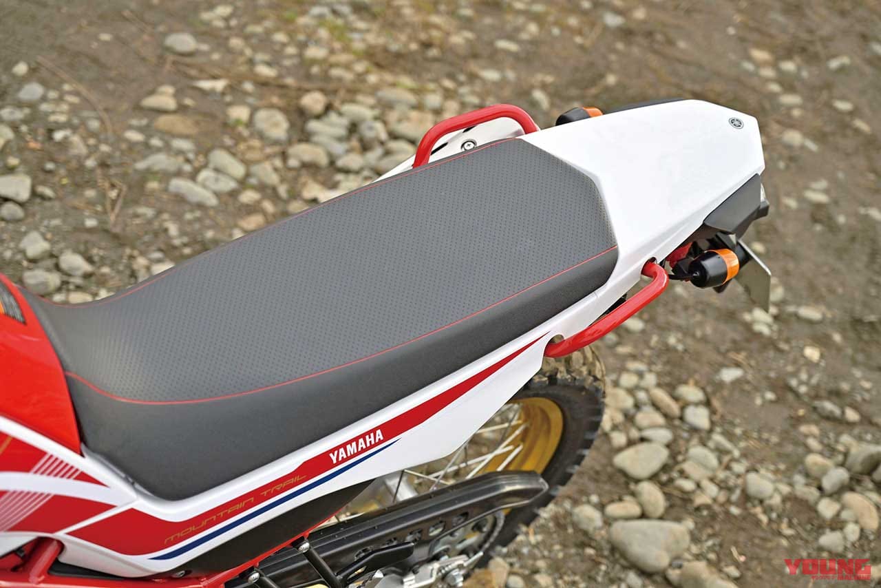 ヤマハ セロー250ファイナルエディションのシート|KLX230/CRF250L/セロー250FE徹底比較【#3/6 操作系 etc.】