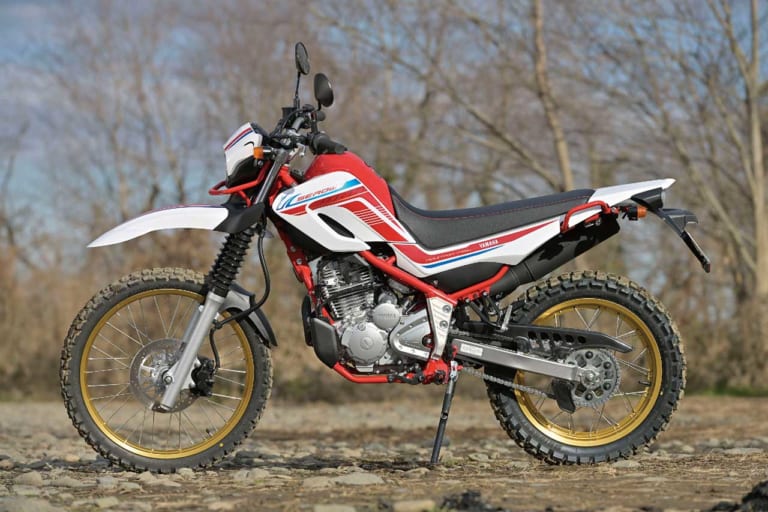 KLX230／CRF250L／セロー250FE徹底比較【#1/6 足着き性＆タンデム】 | WEBヤングマシン｜最新バイク情報