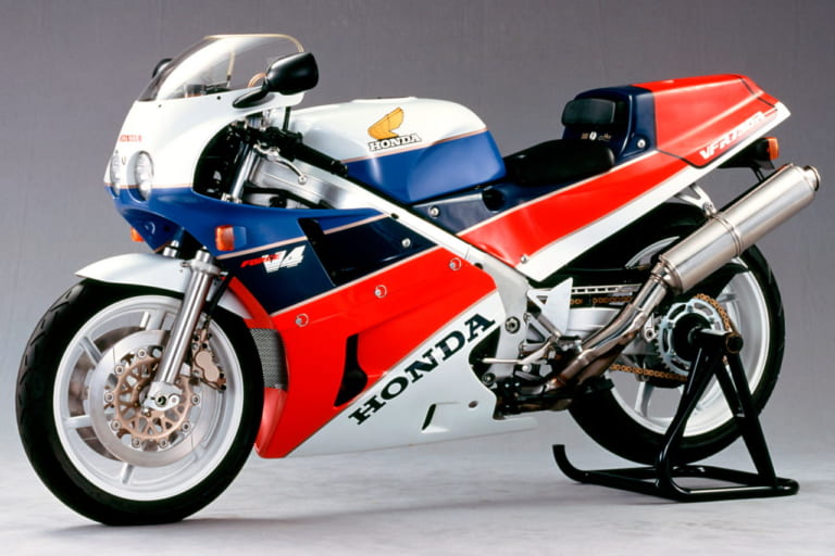 ホンダVFR750R RC30|もう2度と手に入らないはずだった…! RC30(ホンダ VFR750R)再生産部品が半端ない