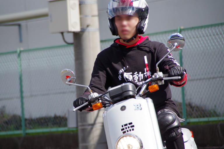 二輪車利用環境改善部会|「バイクに乗ると素行不良」三ない運動の影響が基幹産業の担い手の未来を阻む!?