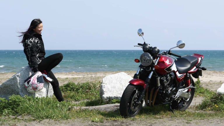 岡崎静夏の’20ホンダCB400SF試乗インプレ|岡崎静夏の’20ホンダCB400SF試乗インプレ前編【”変わらない”がカッコいい】