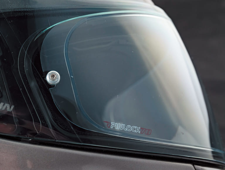 ピンロックシート|’20ヘルメット最新潮流×6ポイント【超大型スポイラーからスマートヘルメットまで】