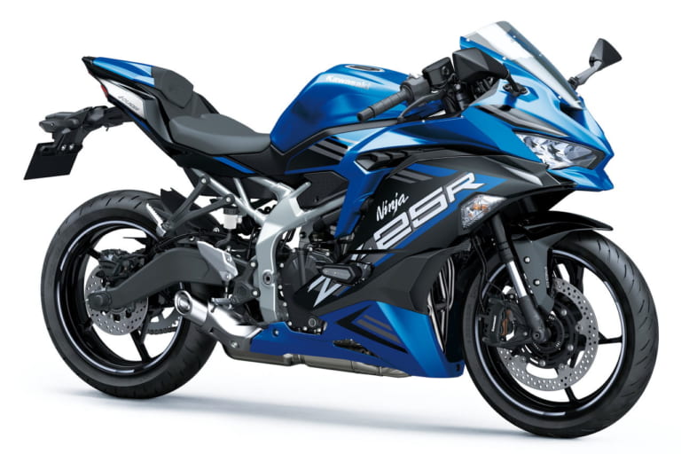 カワサキ「ニンジャZX-25R」はラムエア46psで82万5000円から【国内正式 