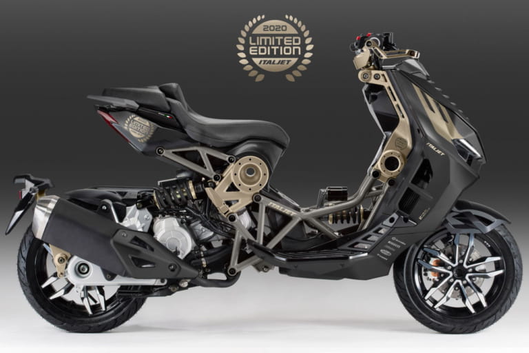 イタルジェット ドラッグスター/DRAGSTER|生産開始間近!! イタルジェット「ドラッグスター」のテストライダー&アンバサダーにドヴィツィオーゾが就任!