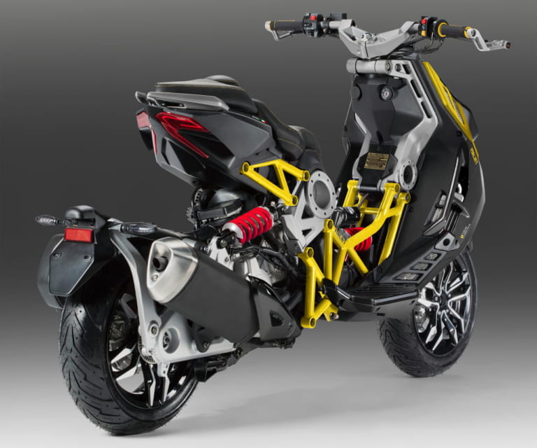 イタルジェット ドラッグスター/DRAGSTER|生産開始間近!! イタルジェット「ドラッグスター」のテストライダー&アンバサダーにドヴィツィオーゾが就任!