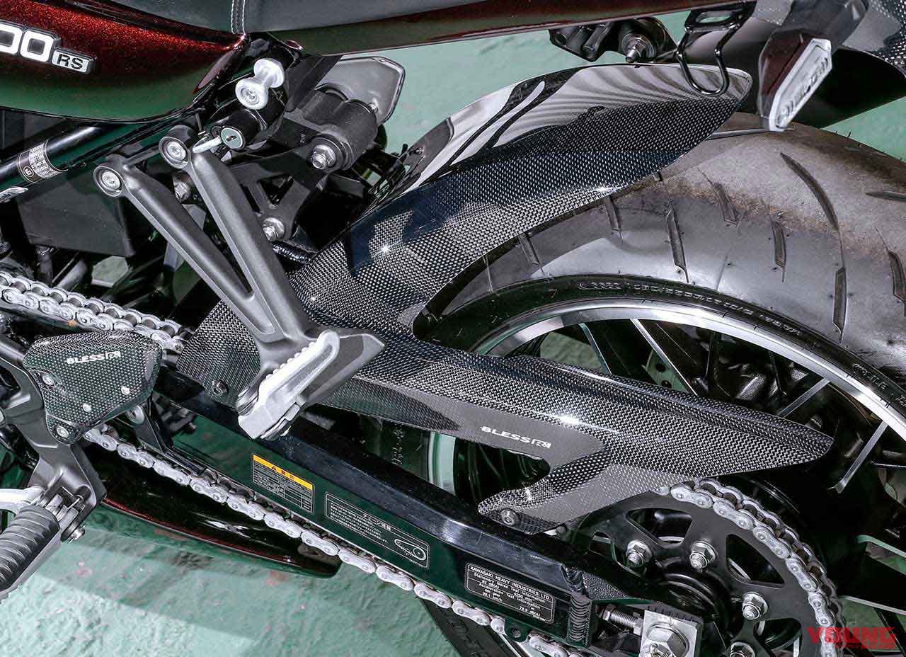 カワサキZ900RSをカーボンエアロでスポーティにドレスアップ【ブレス アールズ】│WEBヤングマシン｜新車バイクニュース