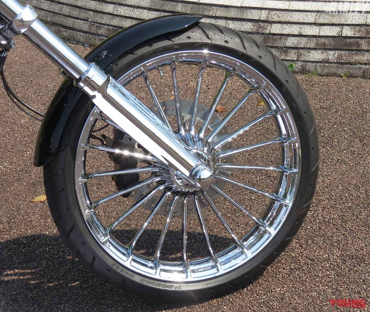 フロントホイール|ソフテイルブレイクアウトのスープアップカスタム【ハーレーカスタムトレンドNEWS】