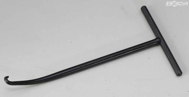 テンションスプリングツール AB-7|KTC|モトメカニック編集部が選ぶKTCおすすめツール5選【最新アイテムから超定番まで】