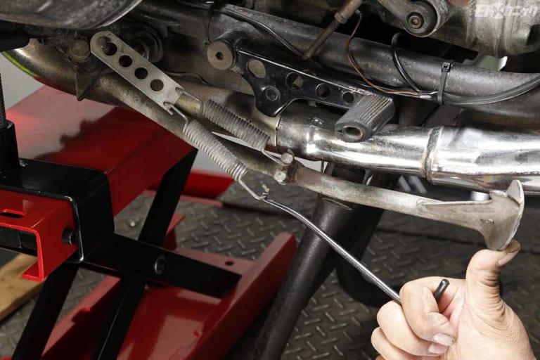 テンションスプリングツール AB-7|KTC|モトメカニック編集部が選ぶKTCおすすめツール5選【最新アイテムから超定番まで】