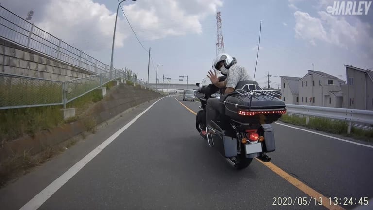 GPS搭載 ETC2.0車載器「MSC-BE700E」ハーレー装着レポート|GPS搭載 ETC2.0車載器「MSC-BE700E」をハーレーに装着してみた