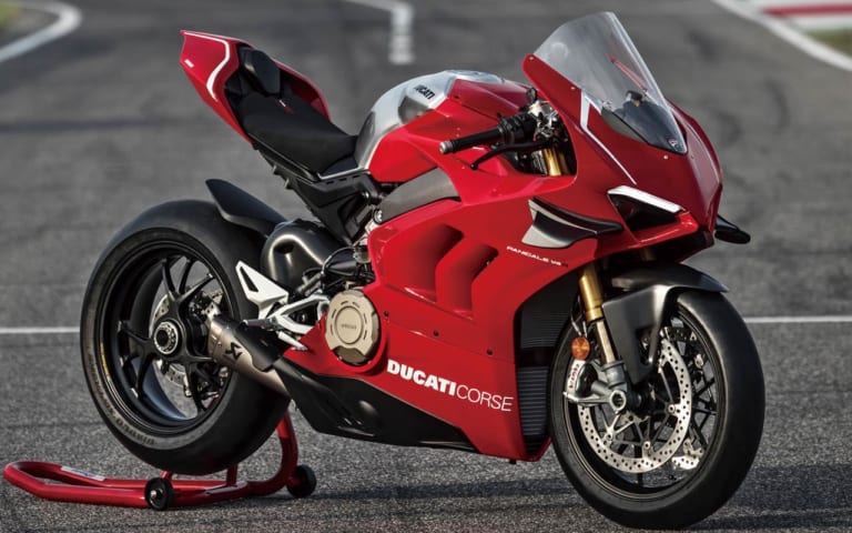 ドゥカティ パニガーレV4R|スーパースポーツ史上最強最終決戦は新V4=RVF1000Rに期待【バイク近未来予想】