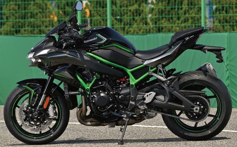 カワサキ Z H2|’20カワサキ Z H2実測ライディング検証#1【唯一無二のスパチャ搭載ネイキッド】