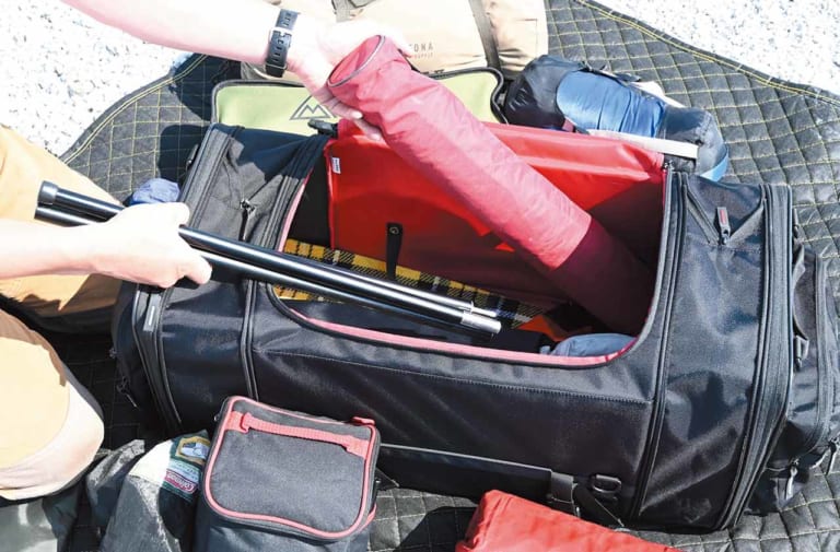 パッキング シートバッグタイプ ヘンリービギンズ(デイトナ)・キャンプシートバッグプロ DH-745|バイクでキャンプツーリング:キャンプ道具積載術(パッキング編)