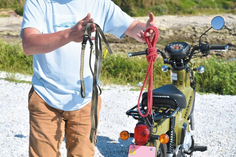 キャンプ道具バイク積載術〈ショックコード編〉【ソロで楽しむバイクキャンプ入門】|バイクでキャンプツーリング:キャンプ道具積載術(ショックコード編)