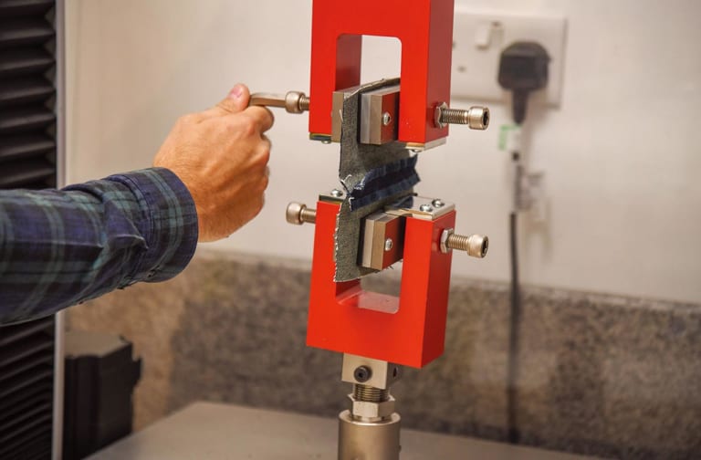 超強靭ジーンズ「オックスフォード」登場|超強靭ジーンズ「オックスフォード」登場【AA CE認可を取得した耐摩耗性・耐衝撃性】