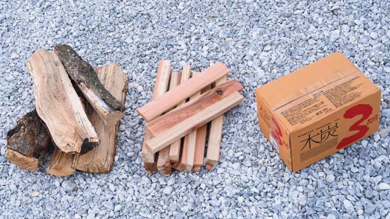 バイクでソロキャンプ|焚き火の起こし方|燃料|“バイクでソロキャンプ”失敗しない焚き火台の選び方【キャンプの花形には徹底的にこだわれ!】