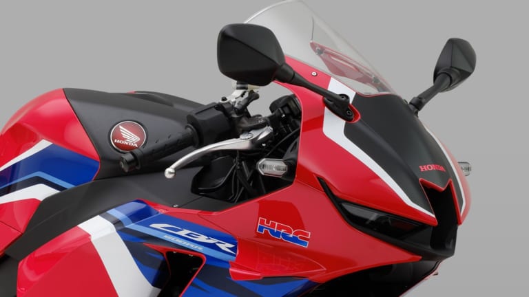 ホンダCBR600RRが新型に転生！ ウイング装備でパワモ、トラコン