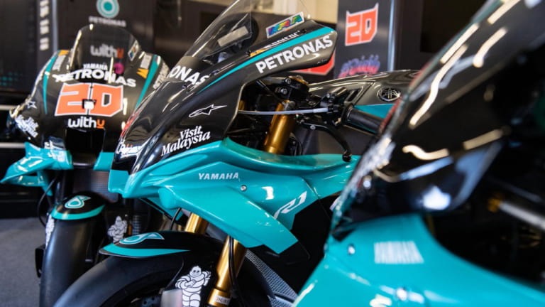 楽天市場】☆送料無料☆Yamaha Petronas Racing Soft Shell