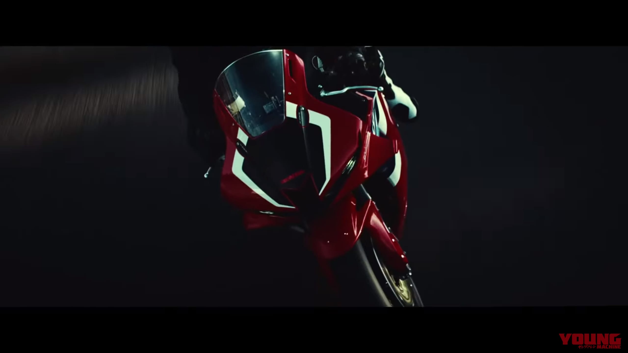 ホンダCBR600RR 2021年モデル|ホンダCBR600RRが新型に転生! ウイング装備でパワモ、トラコン、ウイリー制御、エンブレ制御も