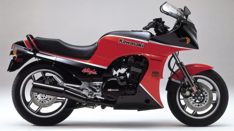 カワサキ GPz900R |カワサキGPz900R 生産数多くも進むプレミア化【’80年代青春名車購入ガイド】