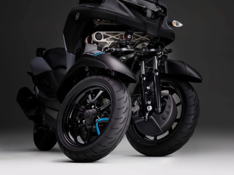 トリシティ300 ヤマハ