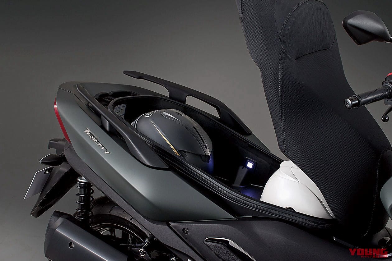 トリシティ300 ヤマハ|本当に転ばないバイクへ、また一歩! ヤマハ「トリシティ300」自立アシスト機能を携えて登場